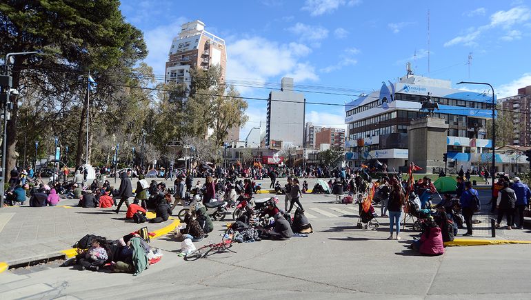 Las organizaciones sociales se movilizan: ¿habrá acampe?