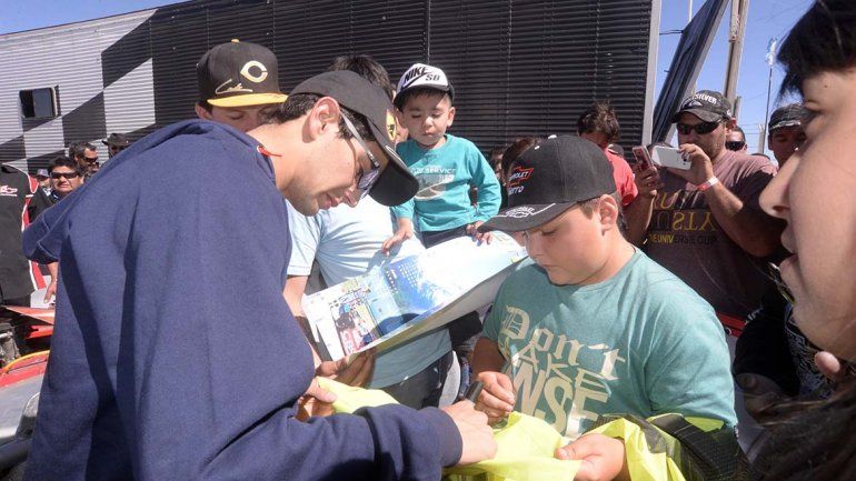 La segunda fecha del TC se corrió en Centenario y miles de personas disfrutaron de la fiesta.