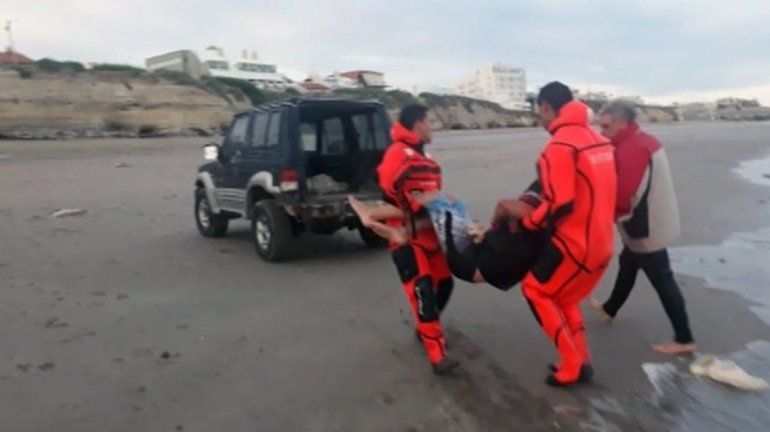 Salieron a navegar en kayak, no regresaron y los rescató Prefectura