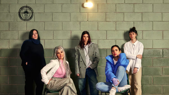 con en el barro como favorita, estos son los estrenos de netflix para agosto con en el barro como favorita, estos son los estrenos de netflix para agosto