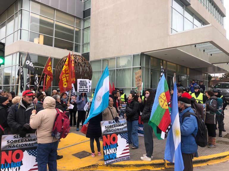 Multisectorial se movilizó por la presencia del embajador Stanley