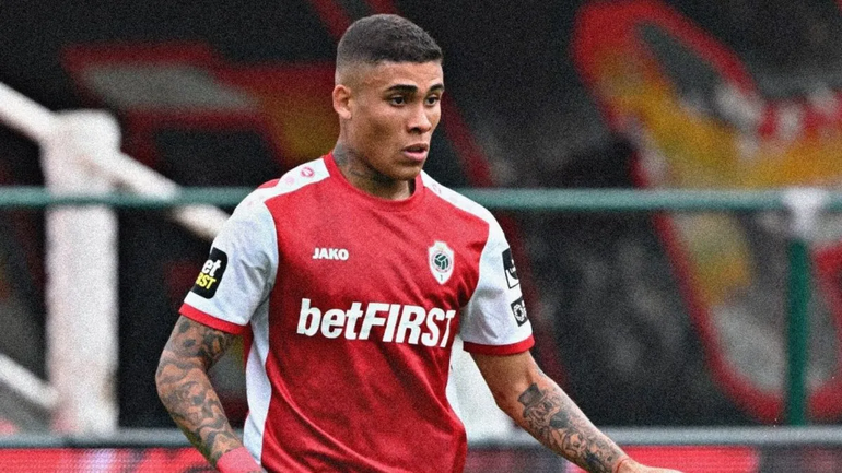 Costa juega en el Royal Antwerp de Bélgica. Costa juega en el Royal Antwerp de Bélgica.