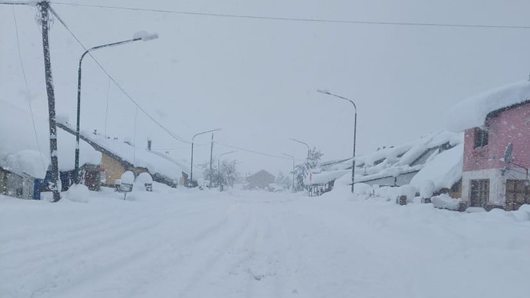 Caviahue recibe turistas en medio de la nevada / Foto Gentileza Raul Navarrete