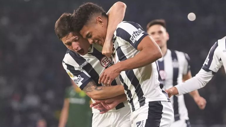 Boca va por Valoyes y Garro.