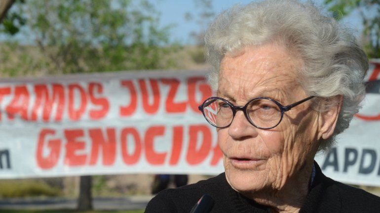 Noemí Labrune, dirigente de la APDH, recordó el rechazo de los habeas corpus por personas desaparecidas de parte del fiscal Ortiz. 