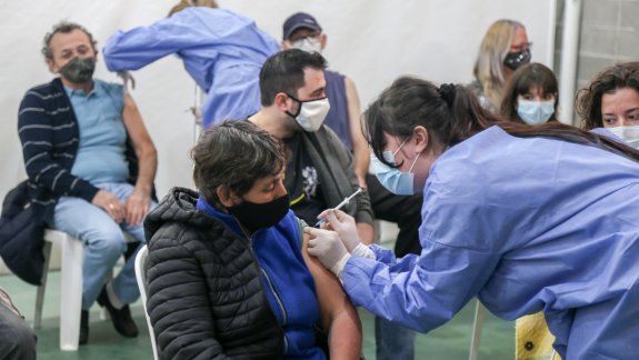 Llegan más de 22 mil dosis de Sinopharm para completar esquemas