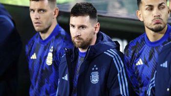 La Selección Argentina se prepara para viajar a Perú y Lionel Scaloni define si jugará Messi. La Selección Argentina se prepara para viajar a Perú y Lionel Scaloni define si jugará Messi.