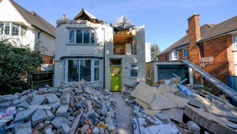 Twitter: hombre destruyó la casa de su jefe porque se fue de vacaciones sin pagarle.