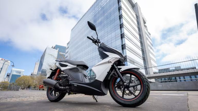 Kymco Super 8 150 CBS. Kymco Super 8 150 CBS.