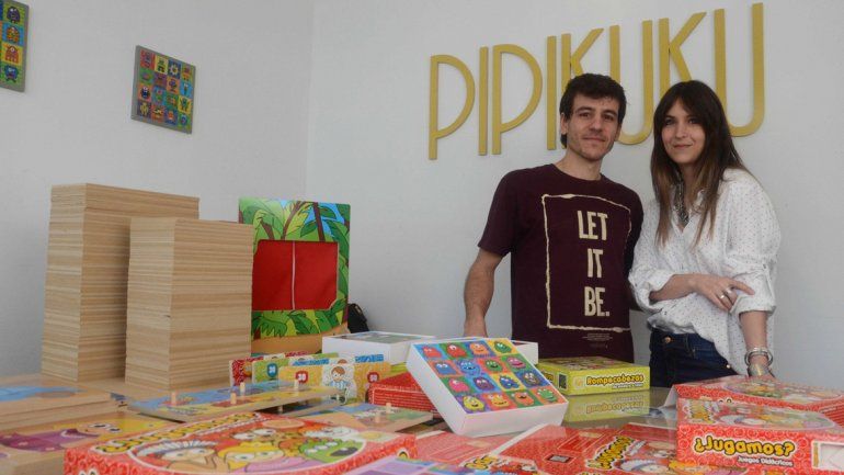 Esteban Siciliano y Agustina Malter y su pyme pensada para niños.