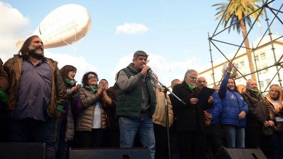 Pablo Moyano volvió a amenazar con un paro