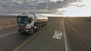 una mujer herida al despistarse su auto cerca de arroyito una mujer herida al despistarse su auto cerca de arroyito