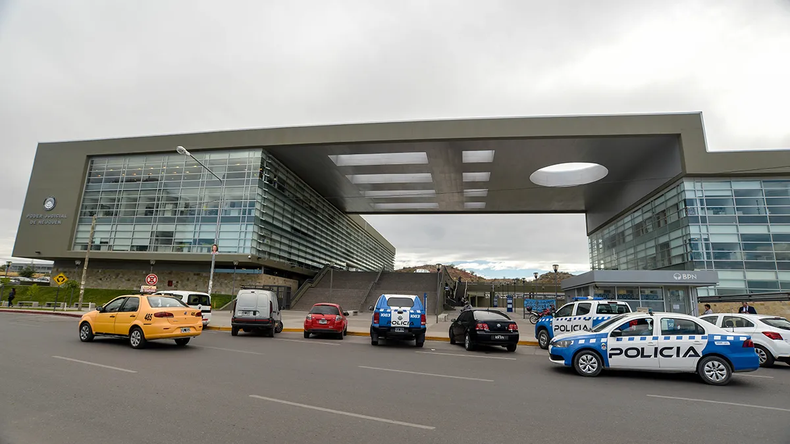 El acusado enfrentará un juicio oral por el delito de tentativa de homicidio. | LM Neuquen El acusado enfrentará un juicio oral por el delito de tentativa de homicidio.