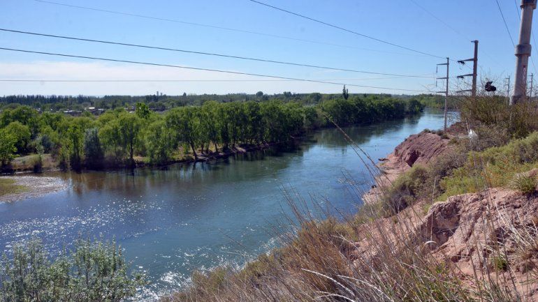 El cuarto puente estaría ubicado en uno de los extremos del Paseo del Este con salida a una calle rural del lado de Cipolletti