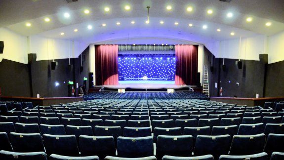 El Casino Magic y el Cine Teatro Español cuentan con los espacios teatrales más importantes de la ciudad.
