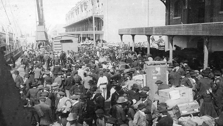 Una web argentina permite rastrear a los inmigrantes que llegaron en barco entre 1882 y 1960. Una web argentina permite rastrear a los inmigrantes que llegaron en barco entre 1882 y 1960.