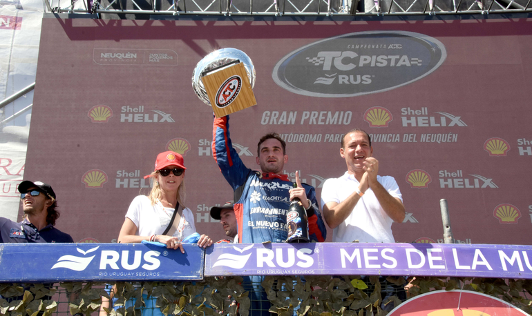 El neuquino Lautaro De la Iglesia se quedó con la segunda fecha del TC Pista disputada en Centenario.