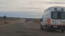 El video de una ambulancia en la Ruta 40 destruida.