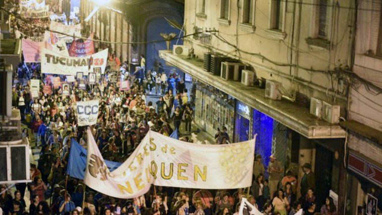 La bandera de las representantes de Neuquén