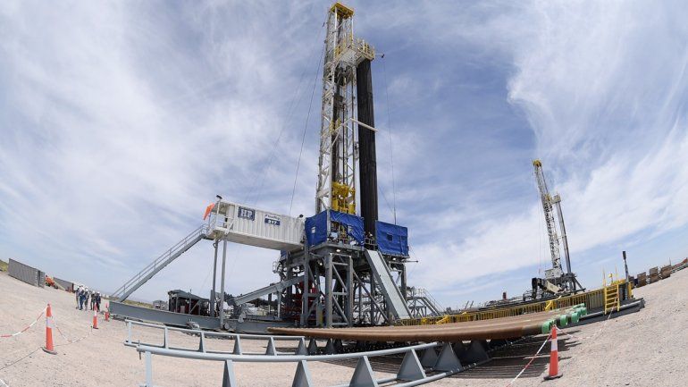 En riesgo. La caída del crudo