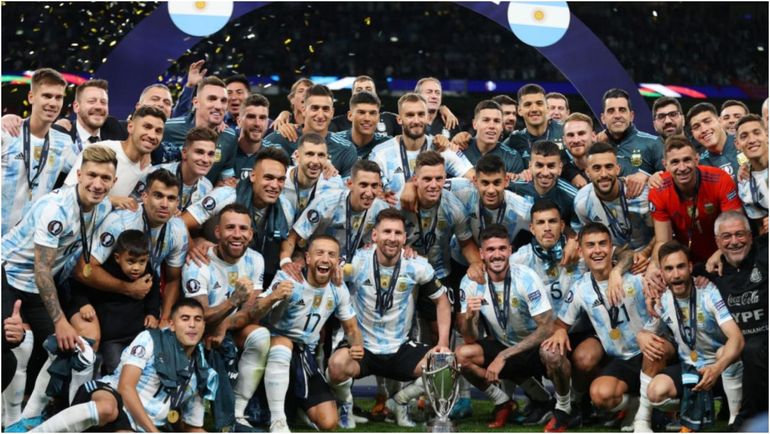 Un crack de La Scaloneta habló de su futuro: ¿jugará en Boca o en River?