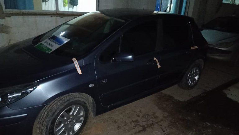 Compró un auto en Cinco Saltos y se enteró que había sido robado en Cipolletti