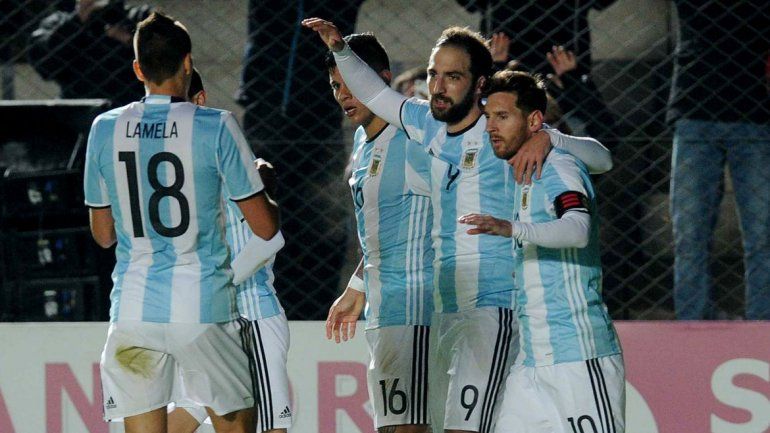 Argentina le ganó a Honduras con un golazo de Higuaín