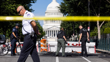 EEUU: chocó contra una barrera del Capitolio y se suicidó