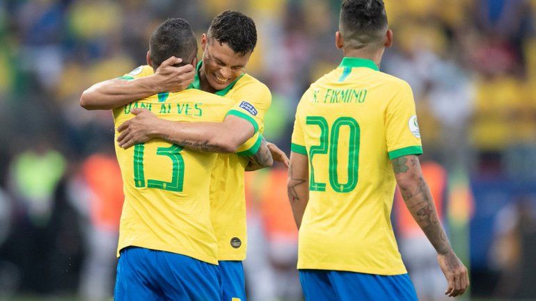 ¡Gracias hermano!: Brasil goleó a Perú y ya no dependemos de nadie