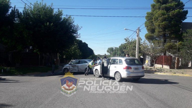 Esquina peligrosa: fuerte choque en el barrio Progreso