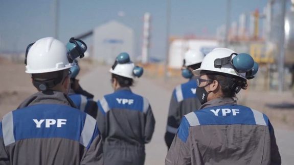 YPF busca ingenieros: abrió una nueva convocatoria y estos son los requisitos
