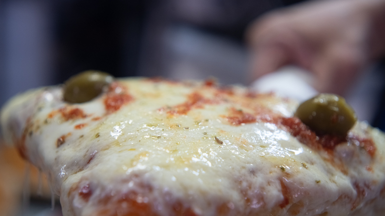 La semana de la pizza trae un aluvión de promociones a Neuquén capital. | LM Neuquen La semana de la pizza trae un aluvión de promociones a Neuquén capital.