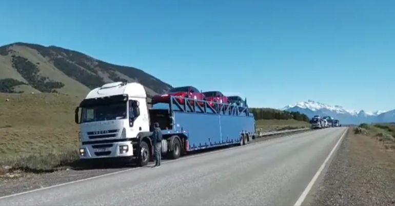 Así llevaron a las Ferraris hasta el Parque Nacional Los Glaciares, en Santa Cruz. Así llevaron a las Ferraris hasta el Parque Nacional Los Glaciares, en Santa Cruz.