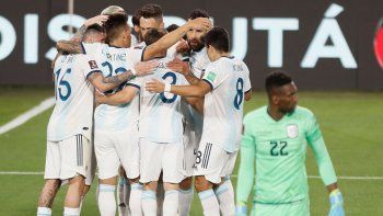 la primicia del amigo de acuna y el apoyo ante las criticas de su ex dt la primicia del amigo de acuna y el apoyo ante las criticas de su ex dt