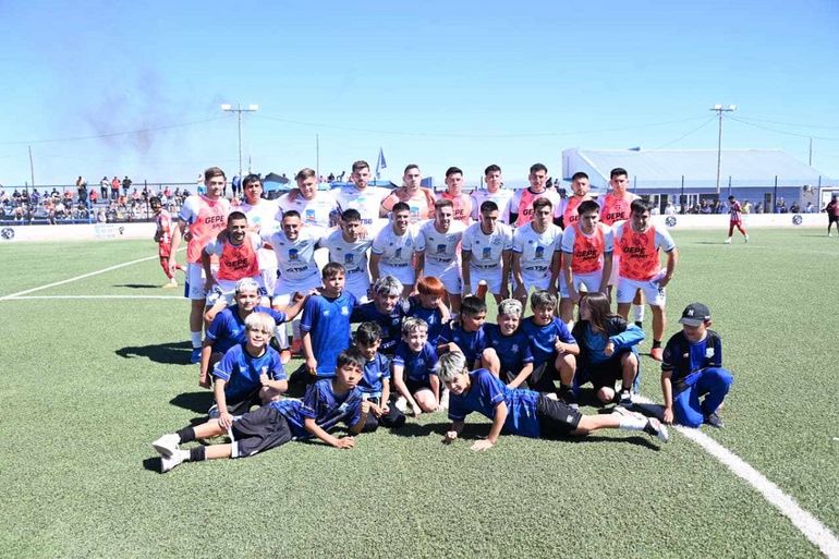 Una apuesta fuerte: Deportivo Rincón confirmó a su DT para la temporada 2026