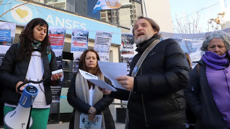 ATEN movilizó en el marco de la Jornada Nacional de Protesta convocada por CTERA.