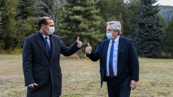 alberto fernandez llego a villa la angostura en su primera visita a neuquen alberto fernandez llego a villa la angostura en su primera visita a neuquen
