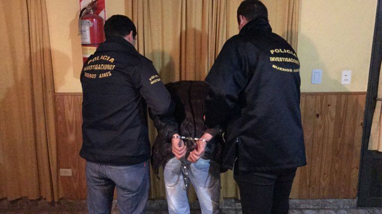 Al joven lo atrapó la Policía de Buenos Aires en Bahía con un DNI trucho.