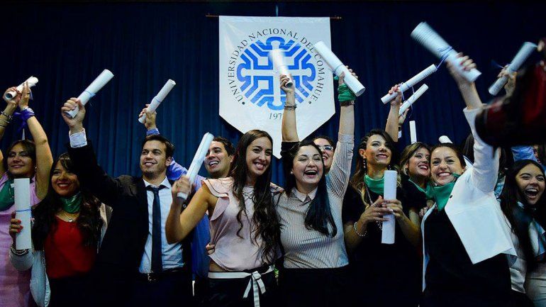 Nuevas médicas se pusieron el pañuelo a favor del aborto