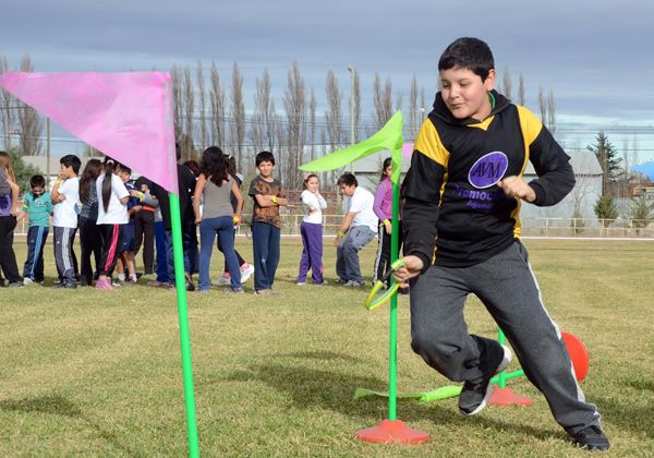 Más de 6.000 alumnos neuquinos participan en los juegos intercolegiales