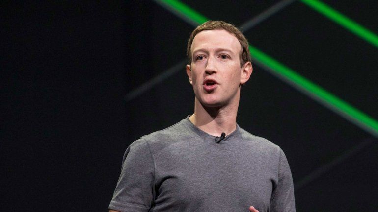 En Inglaterra hay bronca porque dejó plantado al Parlamento británico.