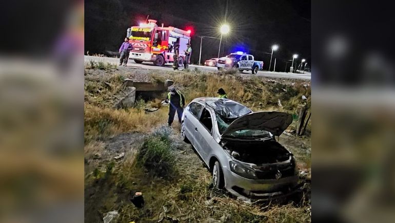 Un joven borracho protagonizó un increíble vuelco en Chos Malal