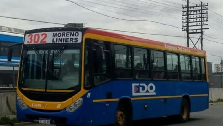 Viajaron con un muerto en el colectivo porque pensaron que dormía