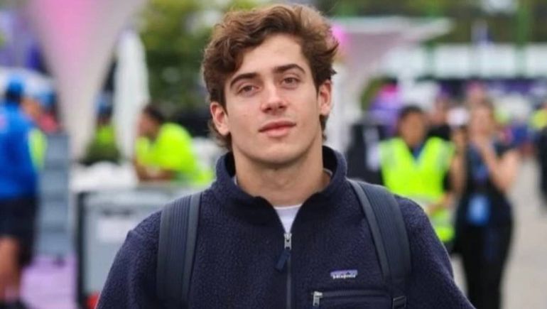 Colapinto llegó a Australia y se mostró confiado: Es hora de obtener los resultados que el equipo merece