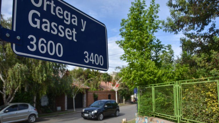 A plena luz del día los ladrones ingresaron al complejo de departamentos.