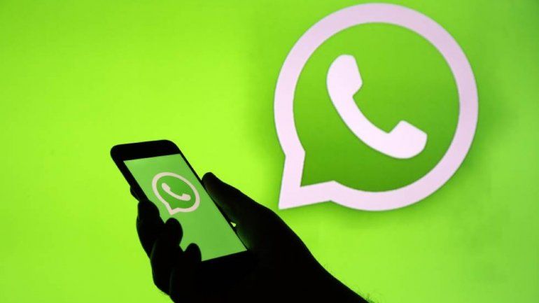 WhatsApp prepara cambios en su pie de página multimedia