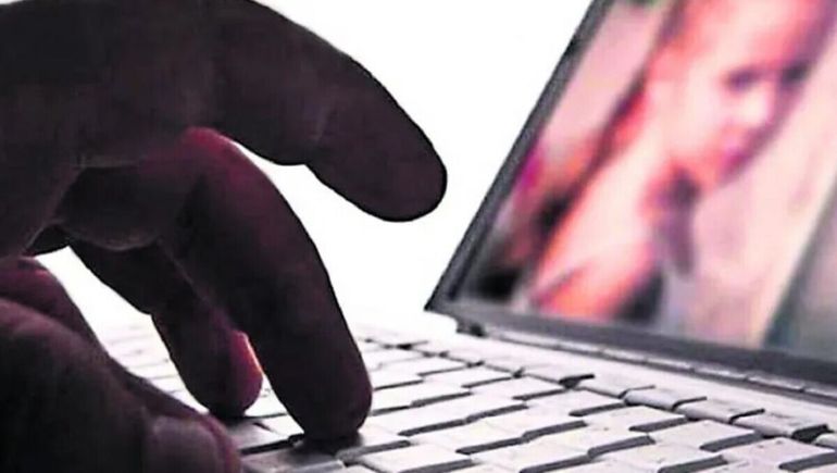 En los allanamientos secuestraron computadores, celulares y otros dispositivos digitales, que serán sometidos a pericias. 