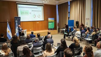 Neuquén reglamentó monitoreo de gases contaminantes para empresas petroleras. | LM Neuquen Neuquén reglamentó monitoreo de gases contaminantes para empresas petroleras.