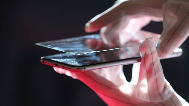 China fabricó el cristal más fino del mundo, de 0,12 milímetros