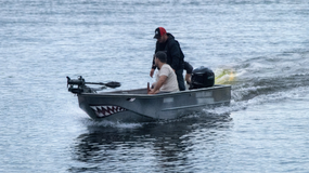 El operativo de rescate se llevó a cabo en el lago Nonthué, cerca de San Martín de los Andes | LM Neuquen El operativo de rescate se llevó a cabo en el lago Nonthué, cerca de San Martín de los Andes